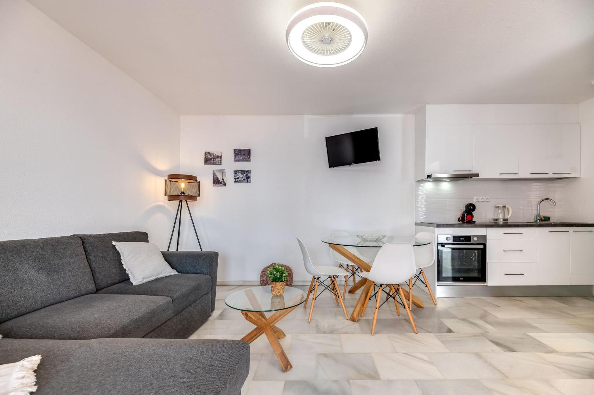 Apartamento Con Amplio Porche Y Bbq Benalmádena Eksteriør bilde